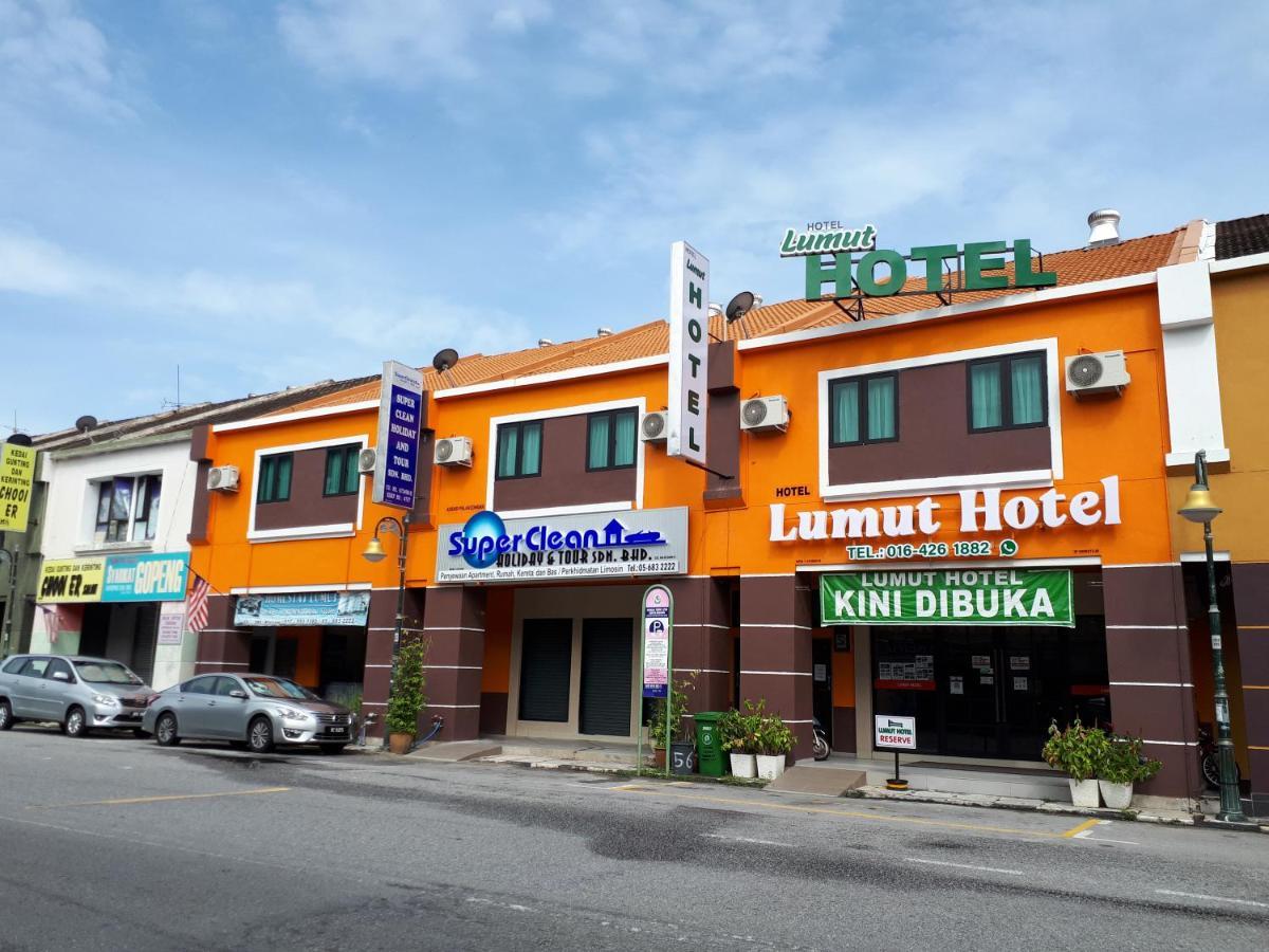 Lumut Hotel Exterior photo