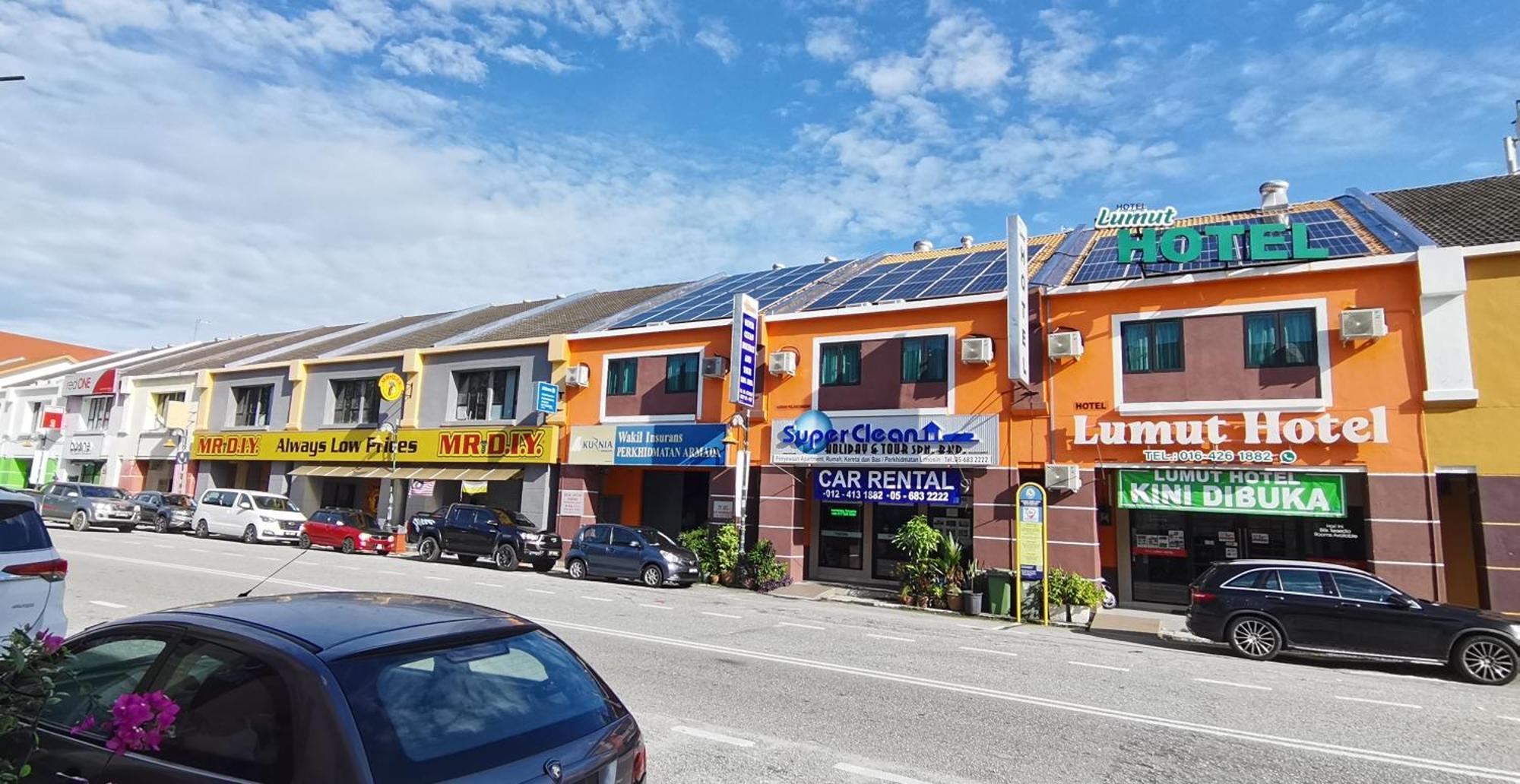 Lumut Hotel Exterior photo