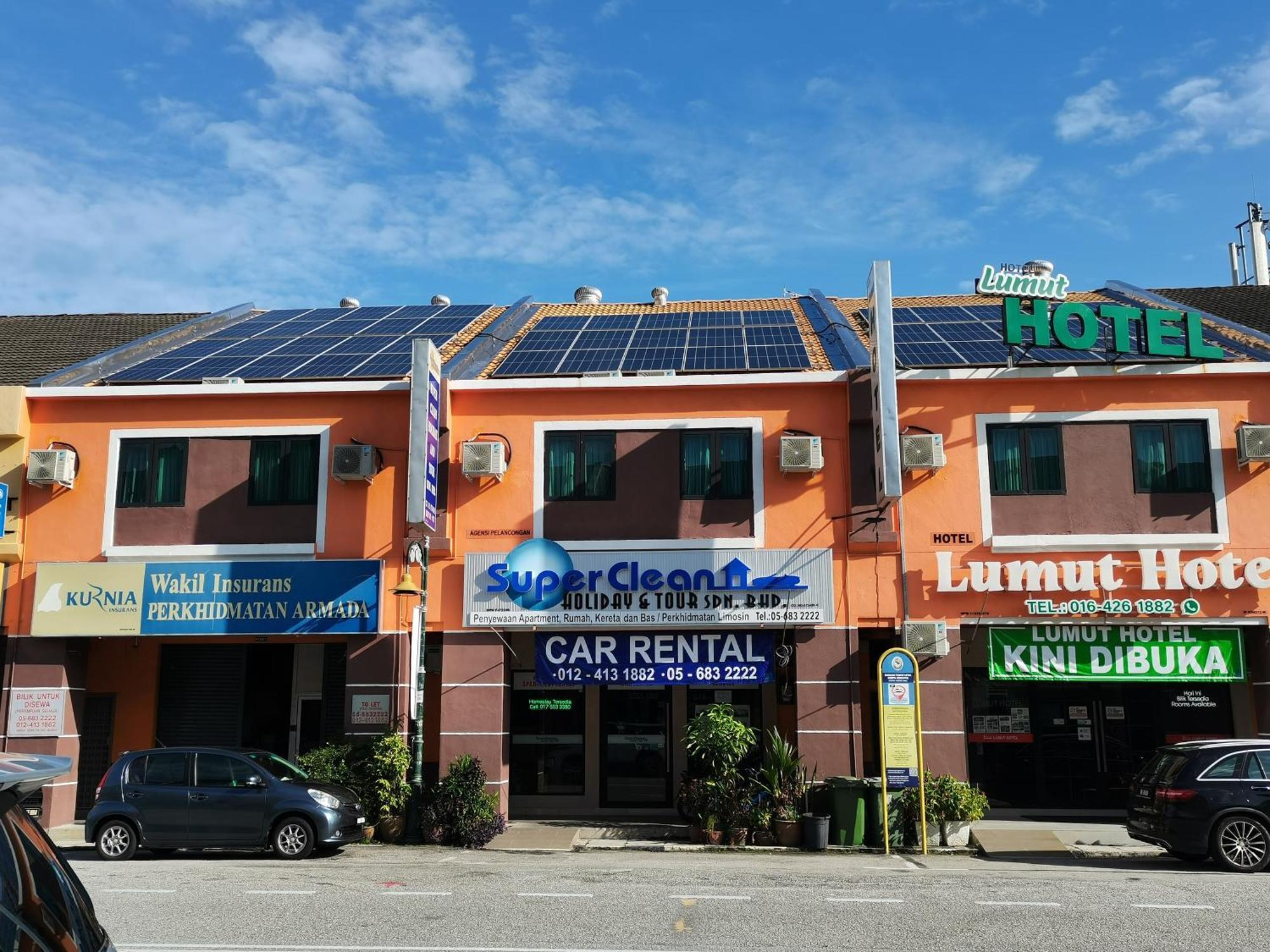 Lumut Hotel Exterior photo
